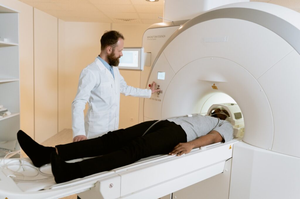 Akan Melakukan CT Scan? Ini Hal-hal yang Perlu Anda Ketahui