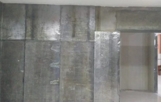 Pemasangan Timbal Untuk Proteksi Radiasi
